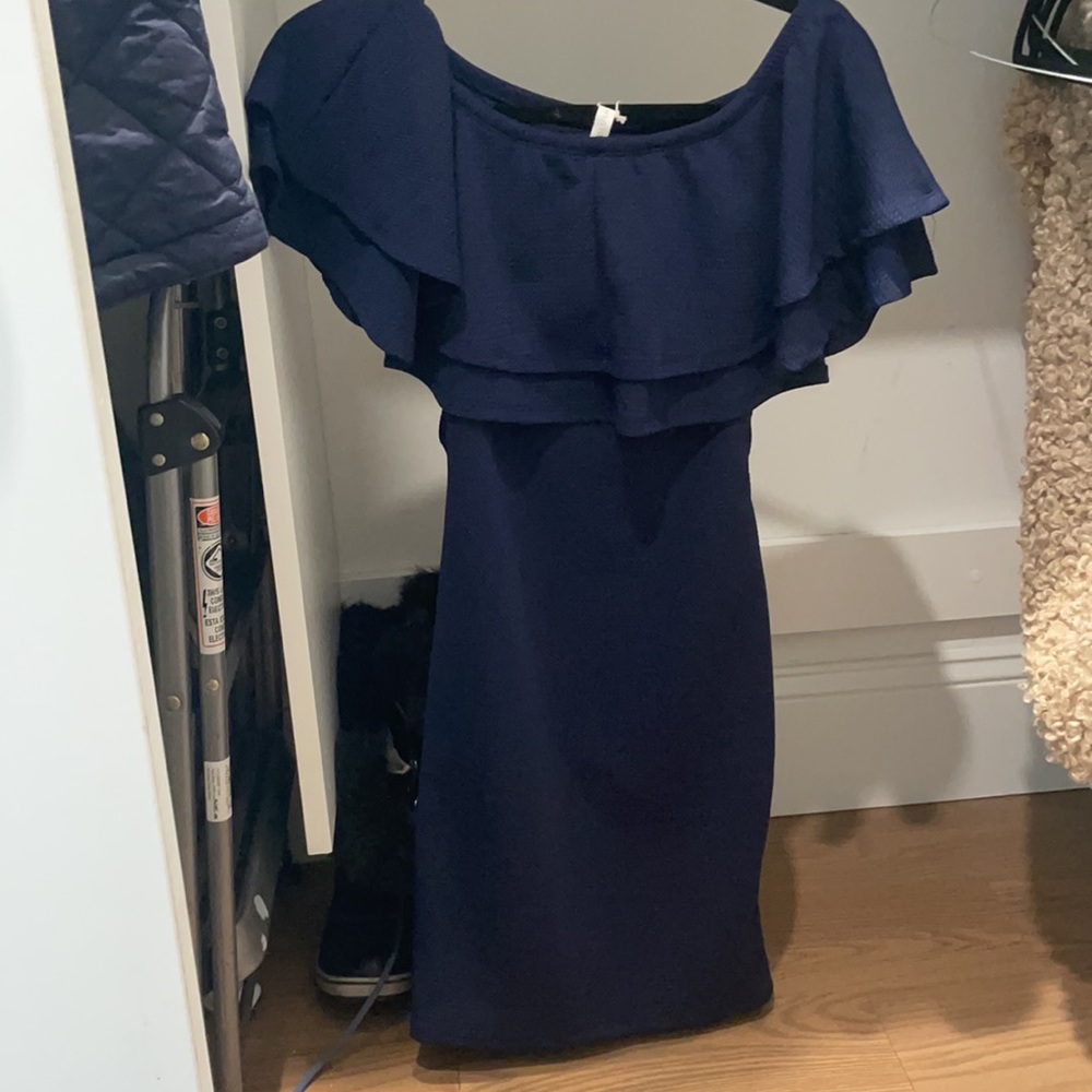 Maternity dress. Navy. Size small. Pink blush